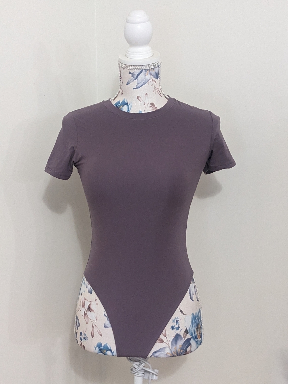 SKIMS Short Sleeve Crewneck Bodysuit